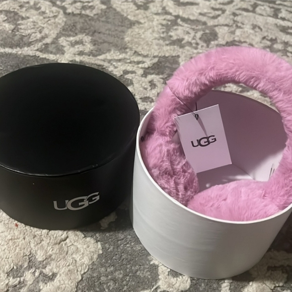 Ugg faux earmuff - Picture 4 of 7